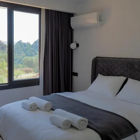 Oliva Mare מרמריס